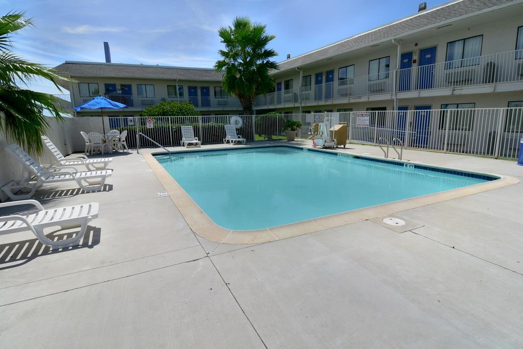 Motel 6-Galveston, Tx ภายนอก รูปภาพ